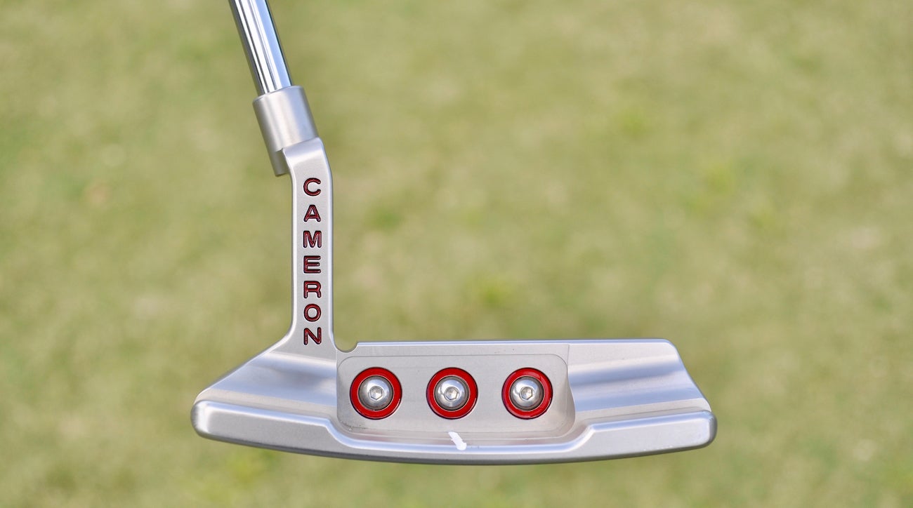 Brooks Koepka's Scotty Cameron Newport 2 T10 putter.