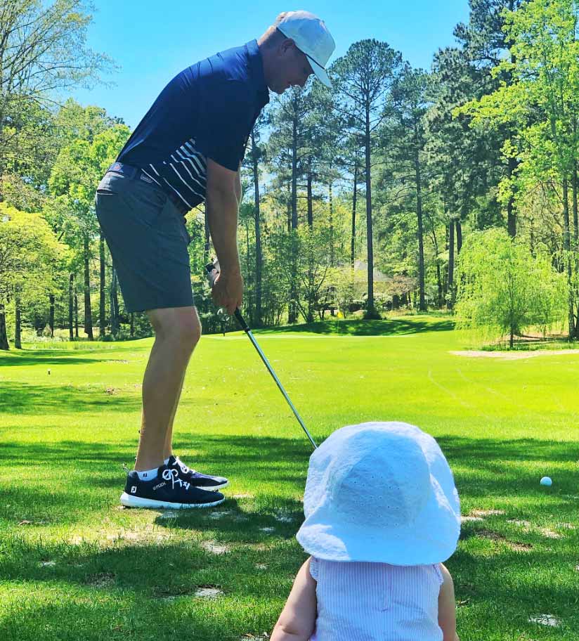 A Mullinax practice session with his biggest fan looking on. 