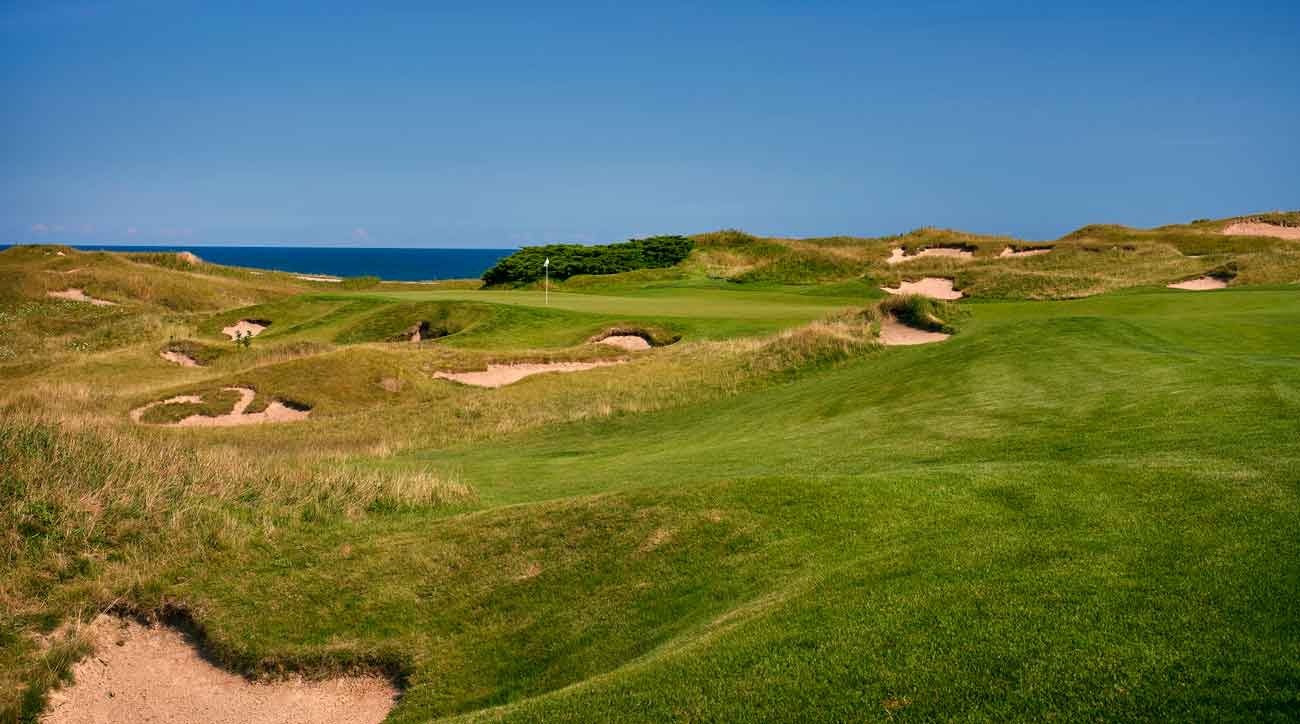 Par-4 1st hole at Whistling Straits
