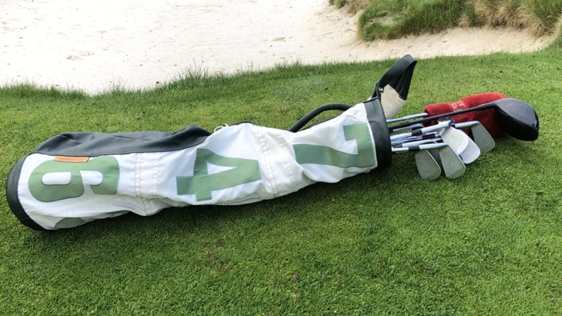 Flagbag custom golf bags