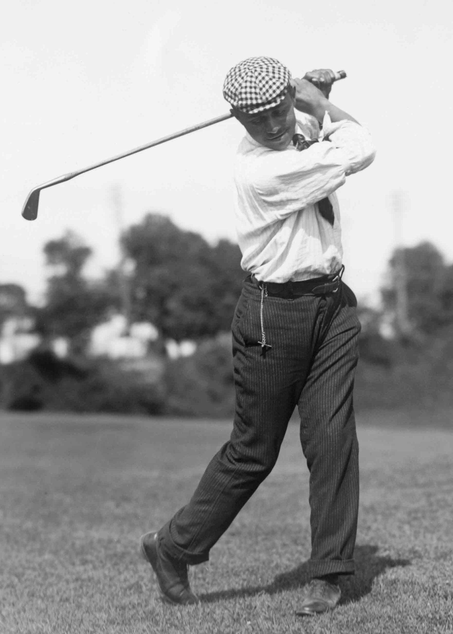 john shippen hitting a golf shot