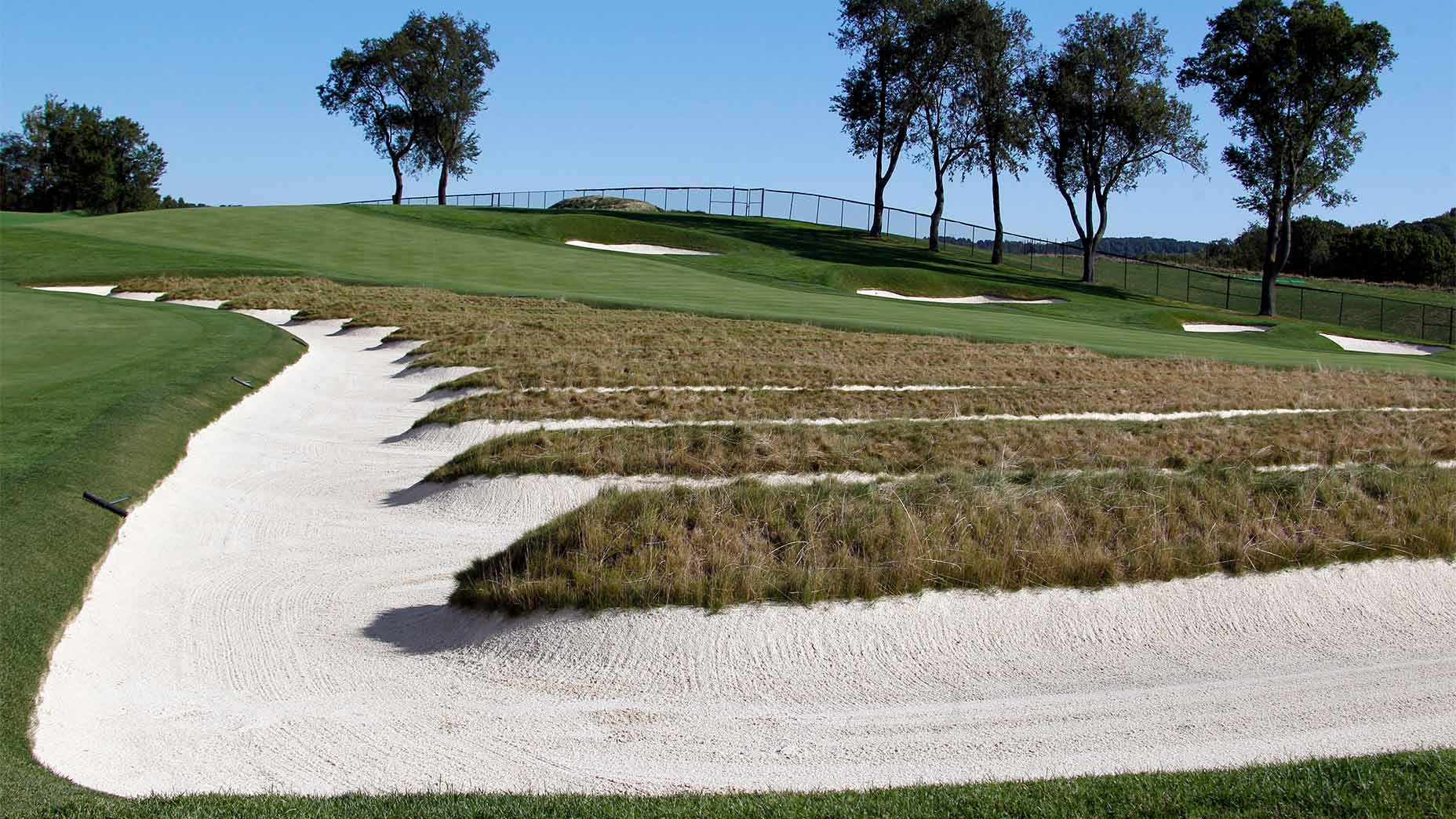 Oakmont Country Club.