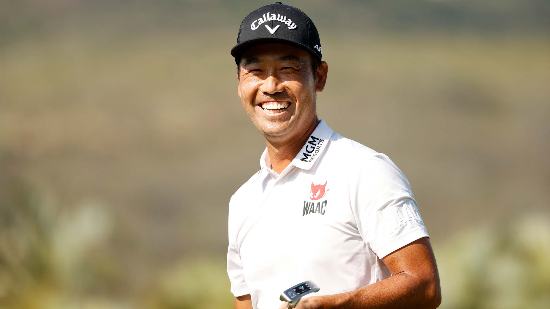 kevin na smiles