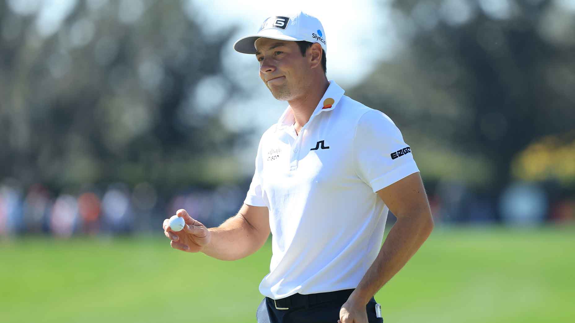 viktor hovland pumps fist