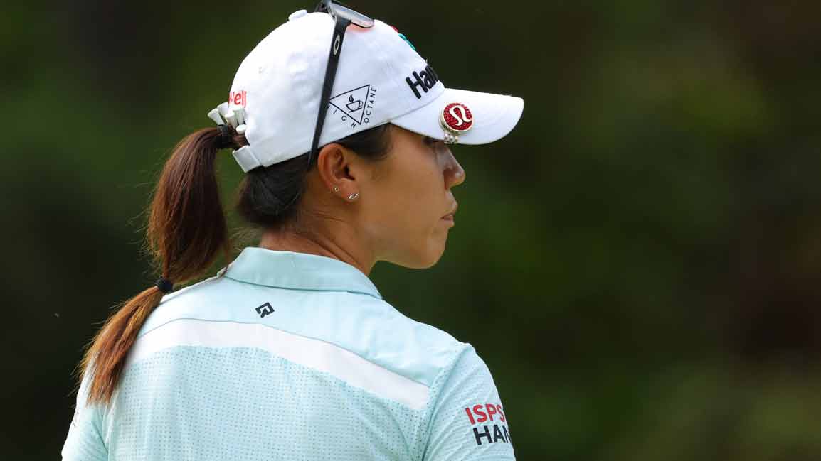 lydia ko turns head