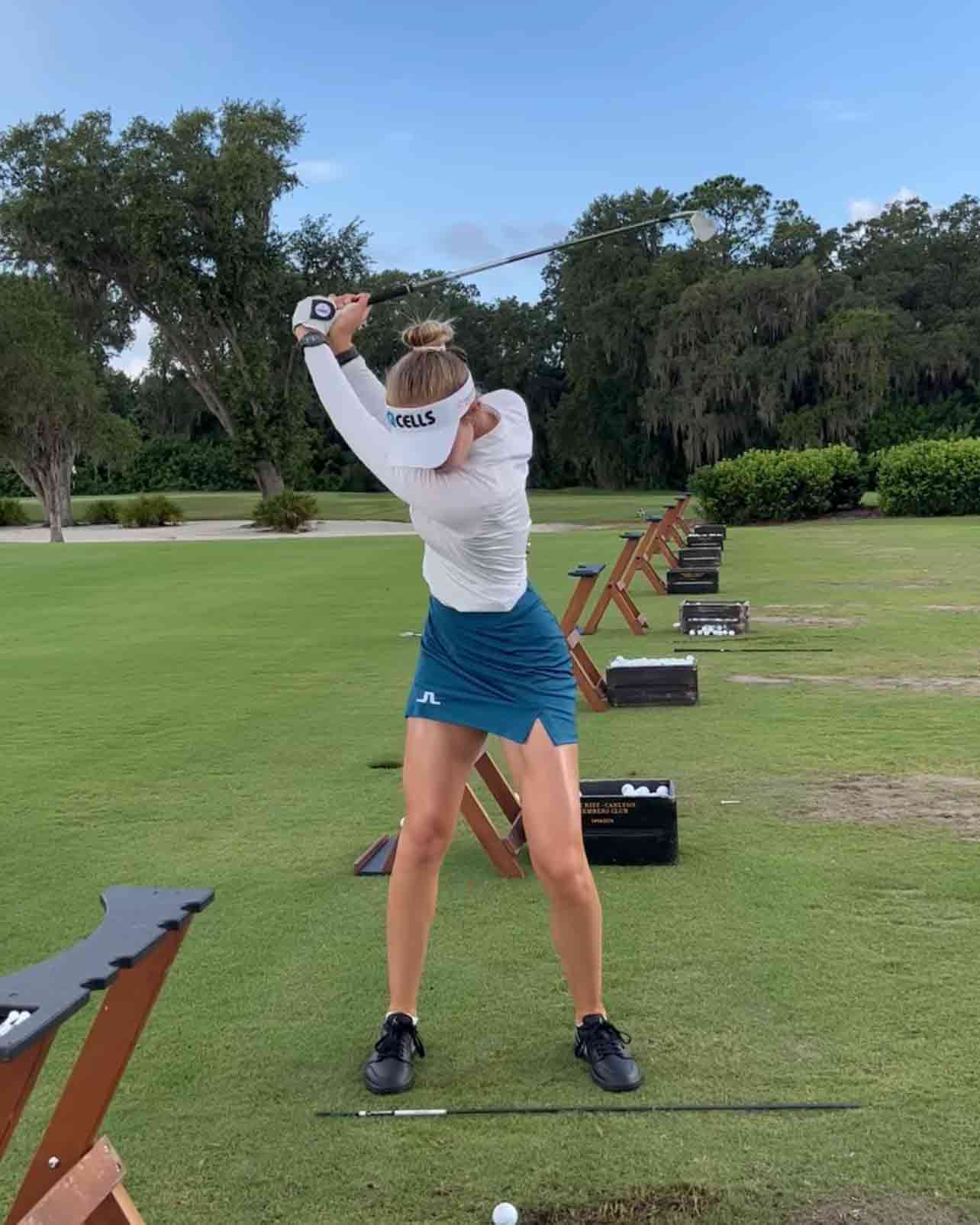 Nelly Korda on the range