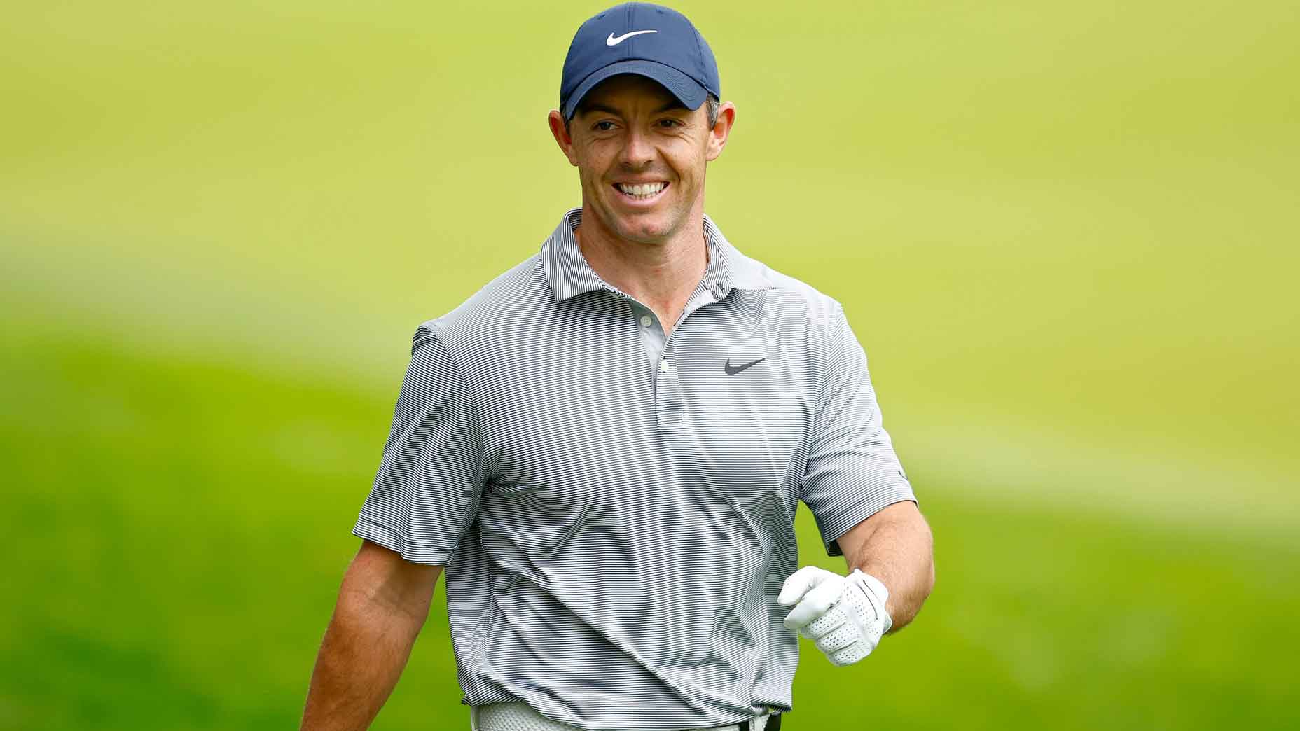rory mcilroy smiles
