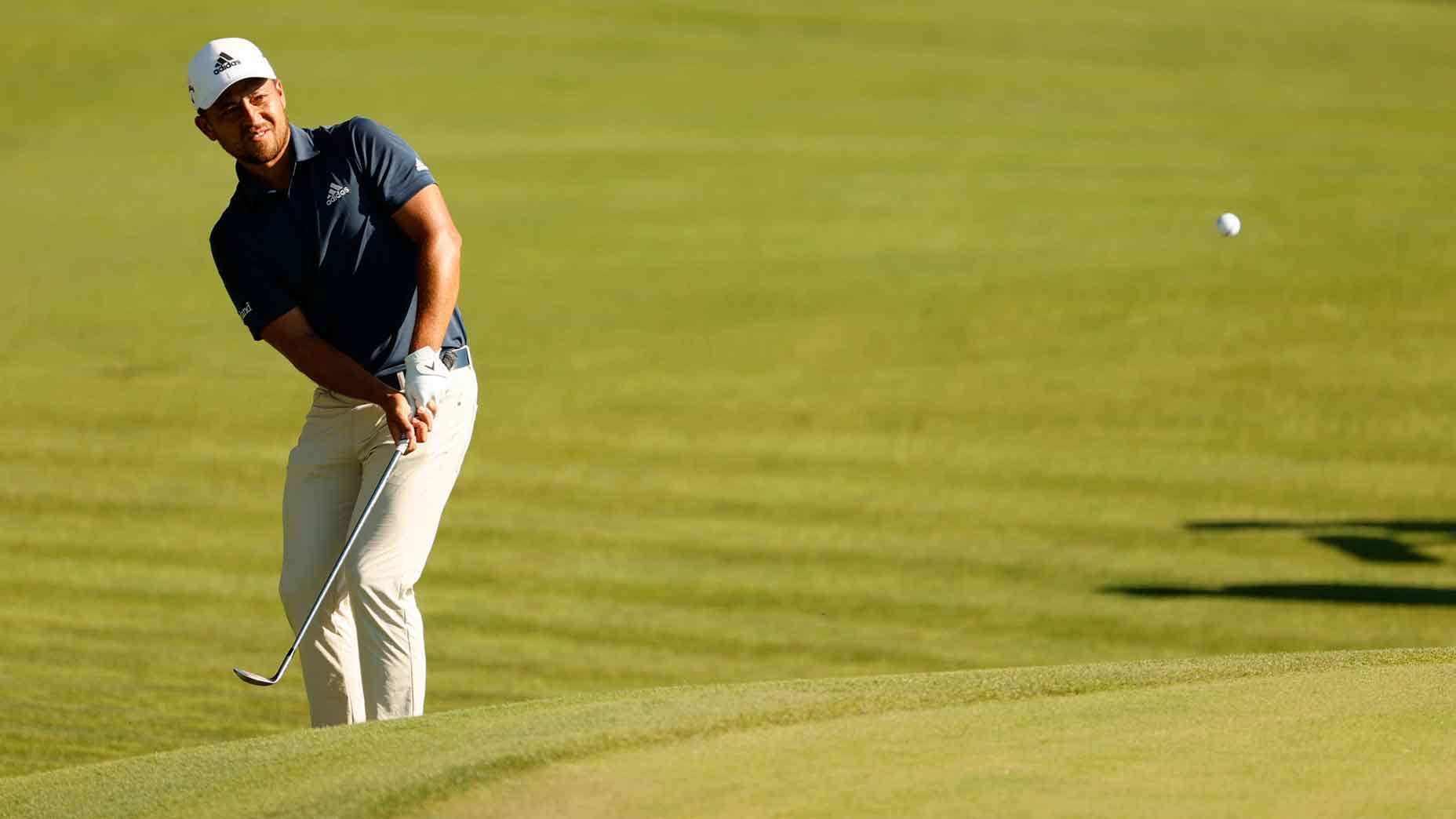 xander schauffele chips