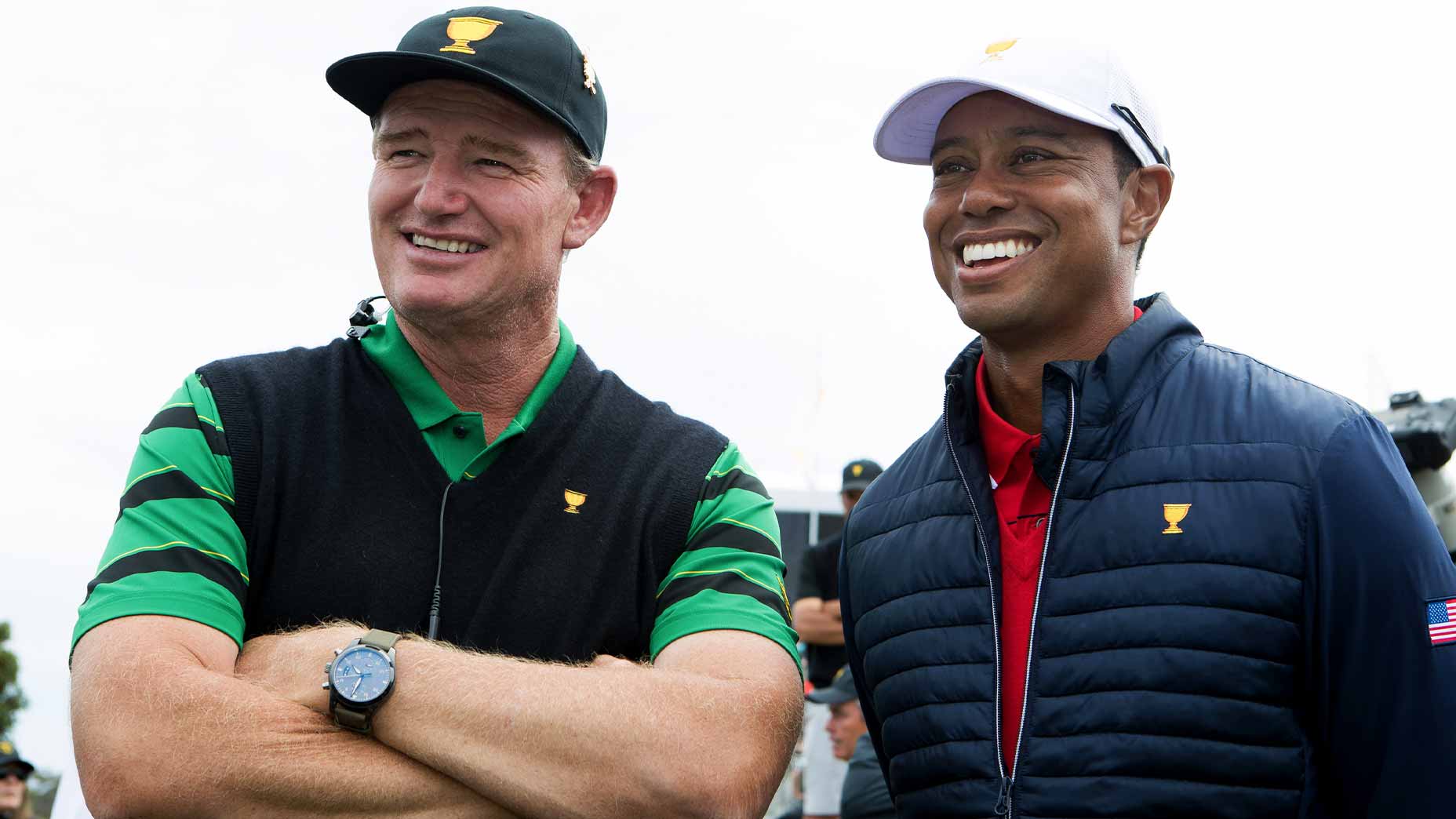 tiger woods and ernie els smile