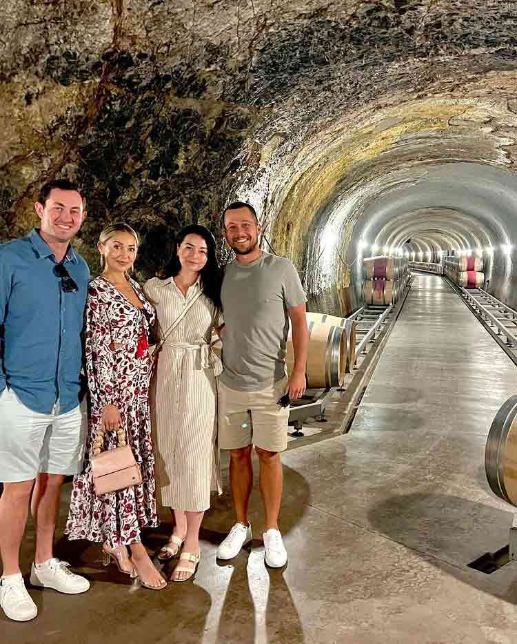 Patrick Cantlay, Nikki Guidish and Maya and Xander Schauffele on vacation