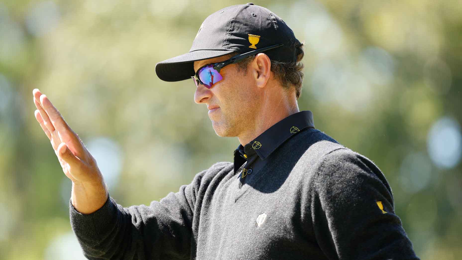 adam scott reads putt