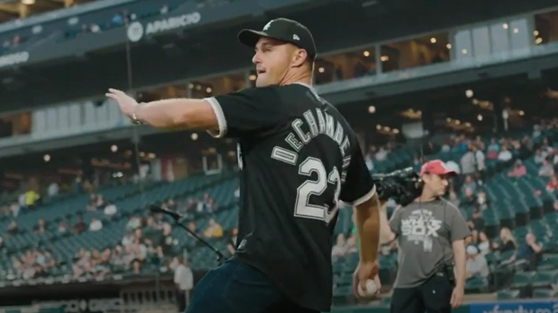 Bryson DeChambeau practices first pitch at White Sox game