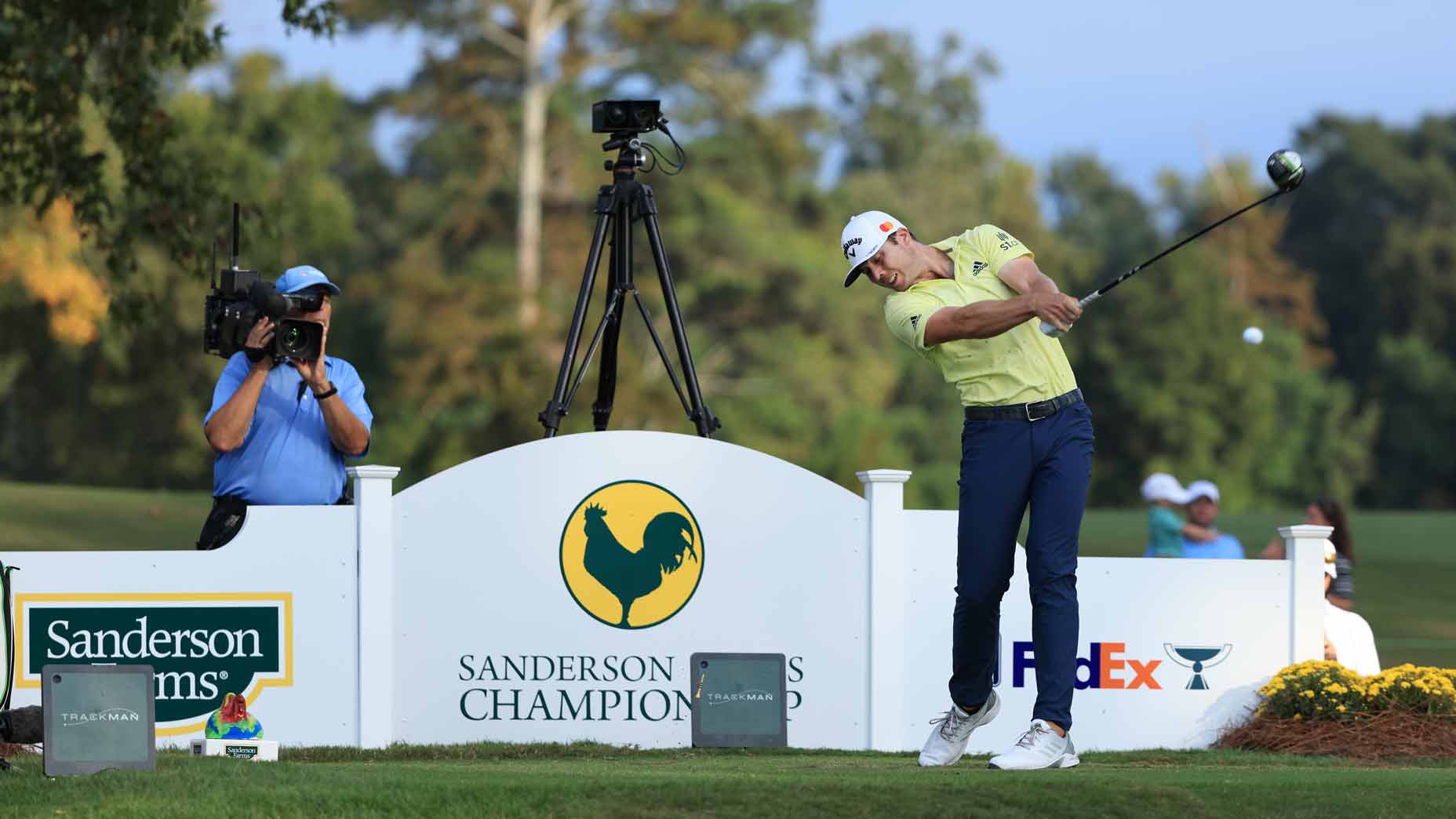 Sam Burns hits drive at 2021 Sanderson Farms Championship