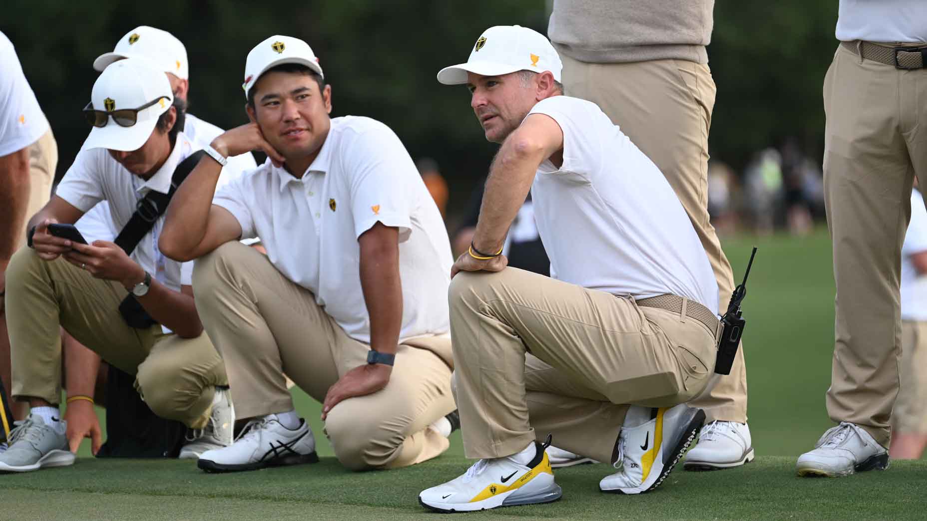 trevor immelman crouches