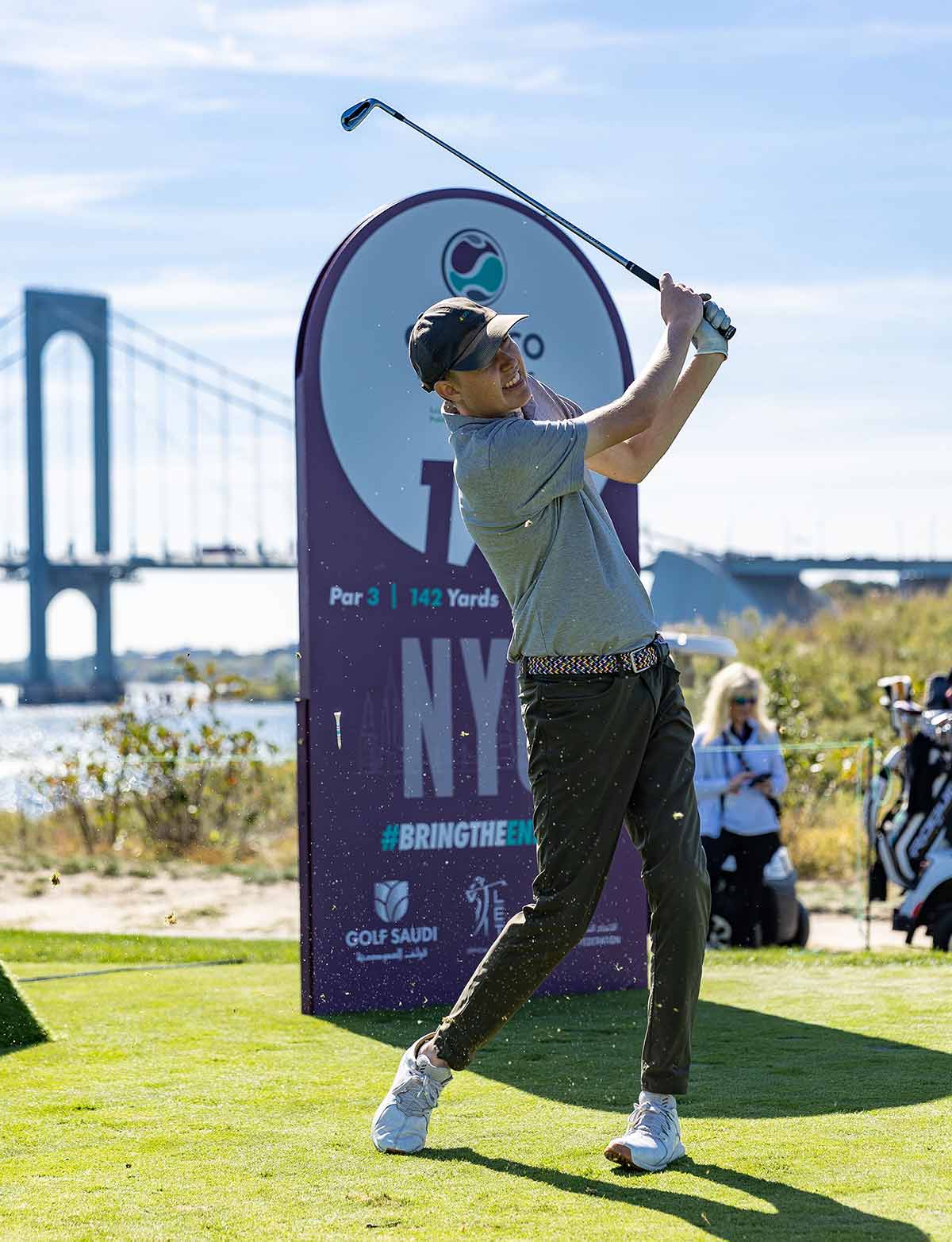 Zephyr Melton hits a shot.