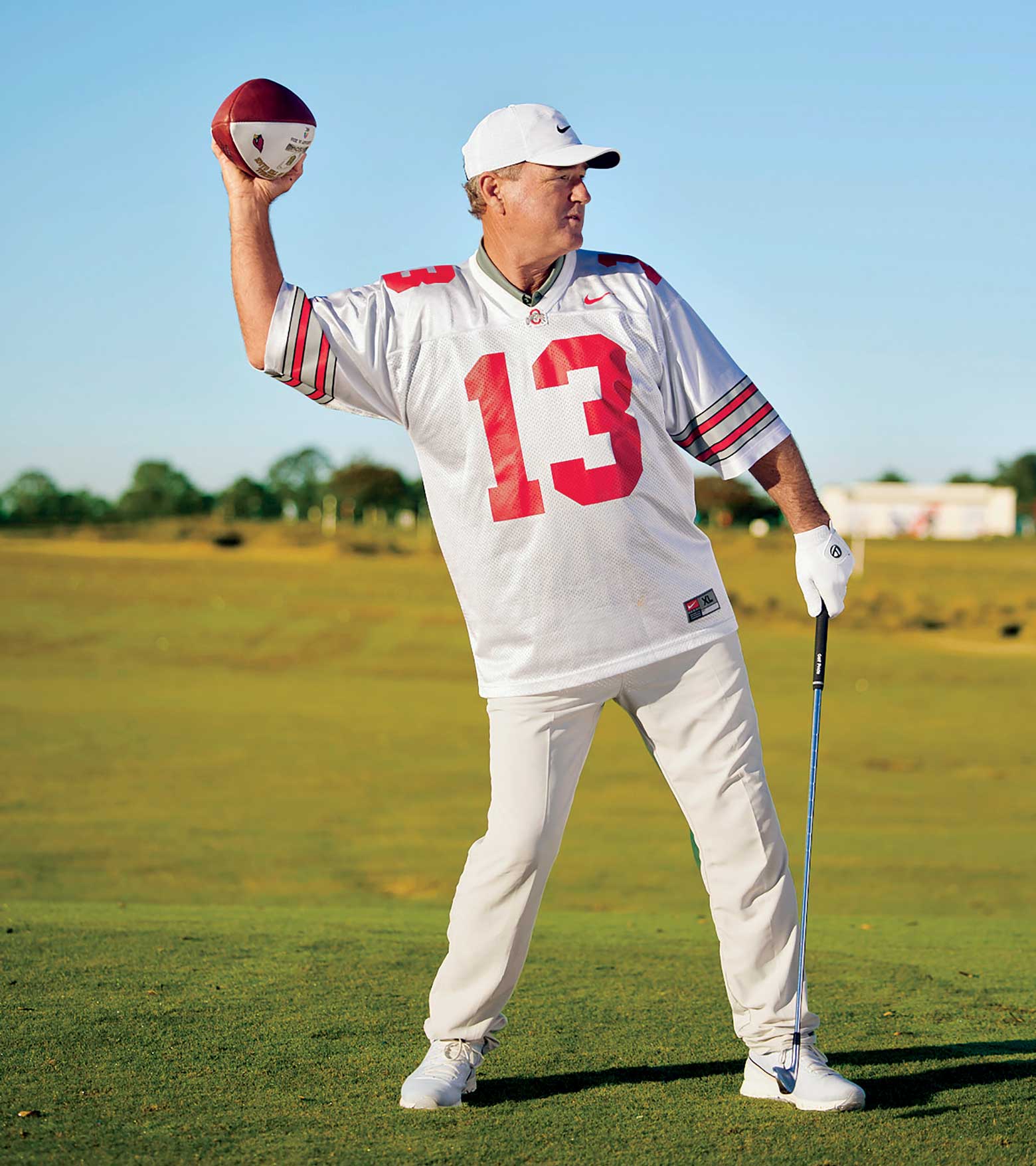 brian mogg throws football