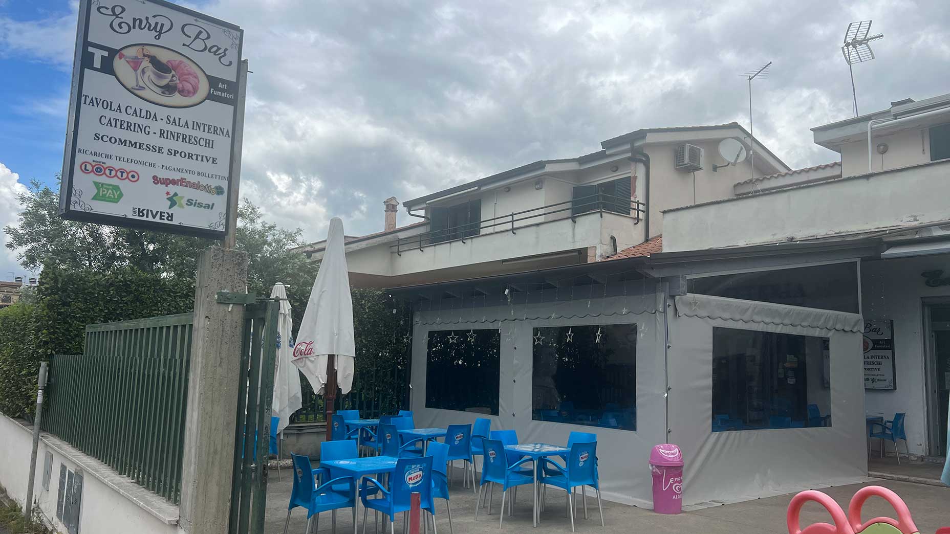 enry bar marco simone cafe