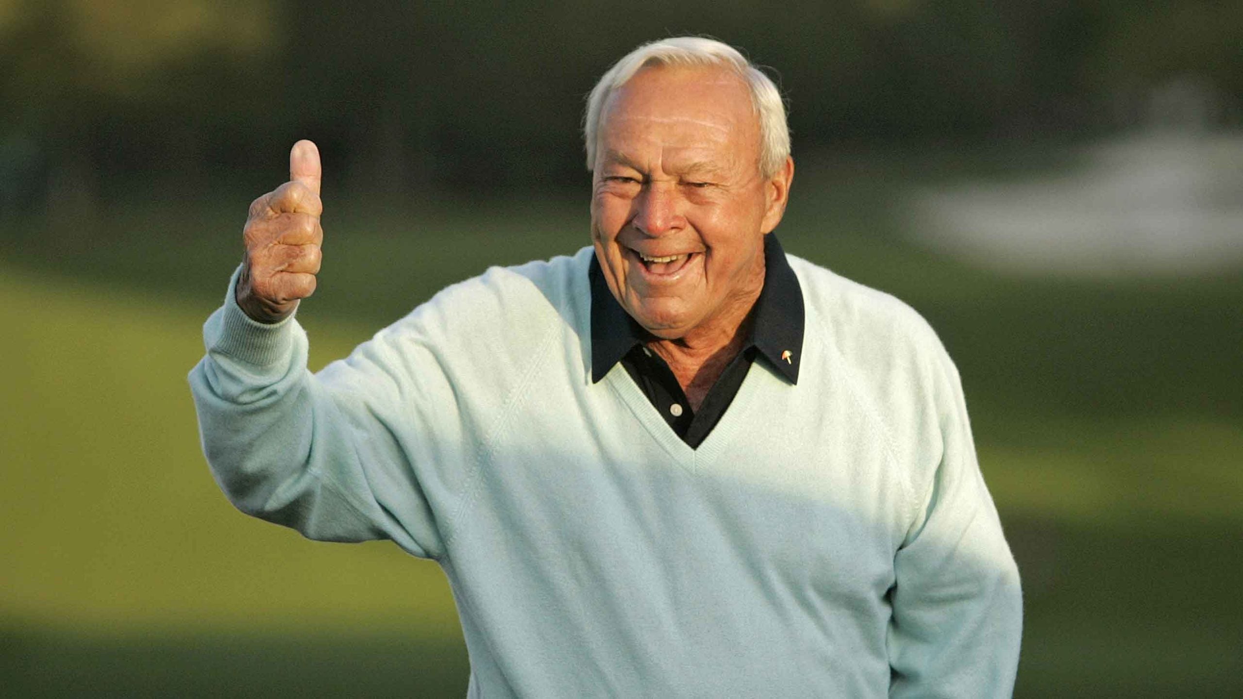 Arnold Palmer hits the ceremonial first tee shot to start the 2007 Masters Tournament at Augusta National Golf Club in Augusta, Georgia on April 5, 2007
