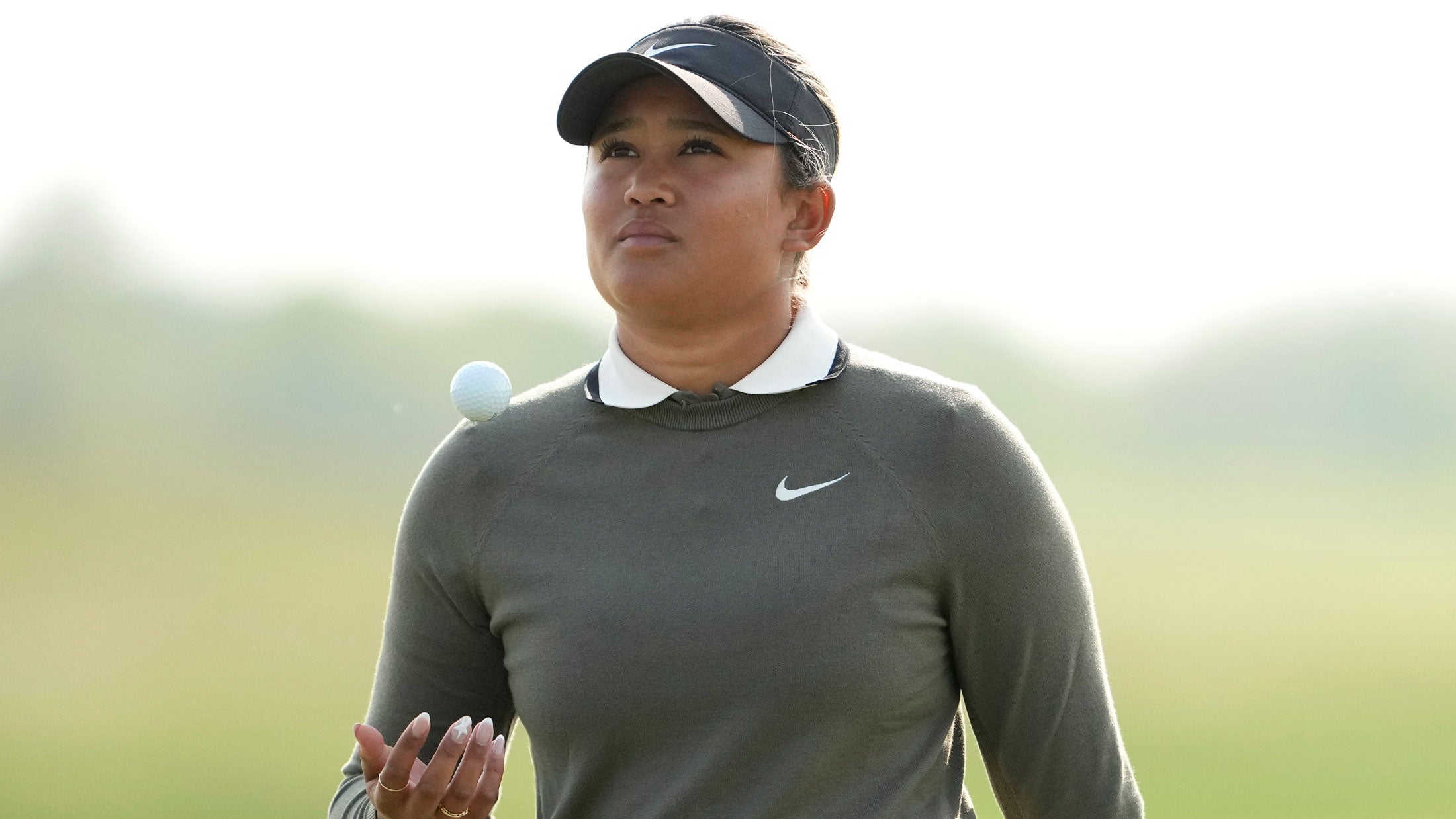 Amari Avery is using a fellow competitor's clubs at the U.S. Women's Open.