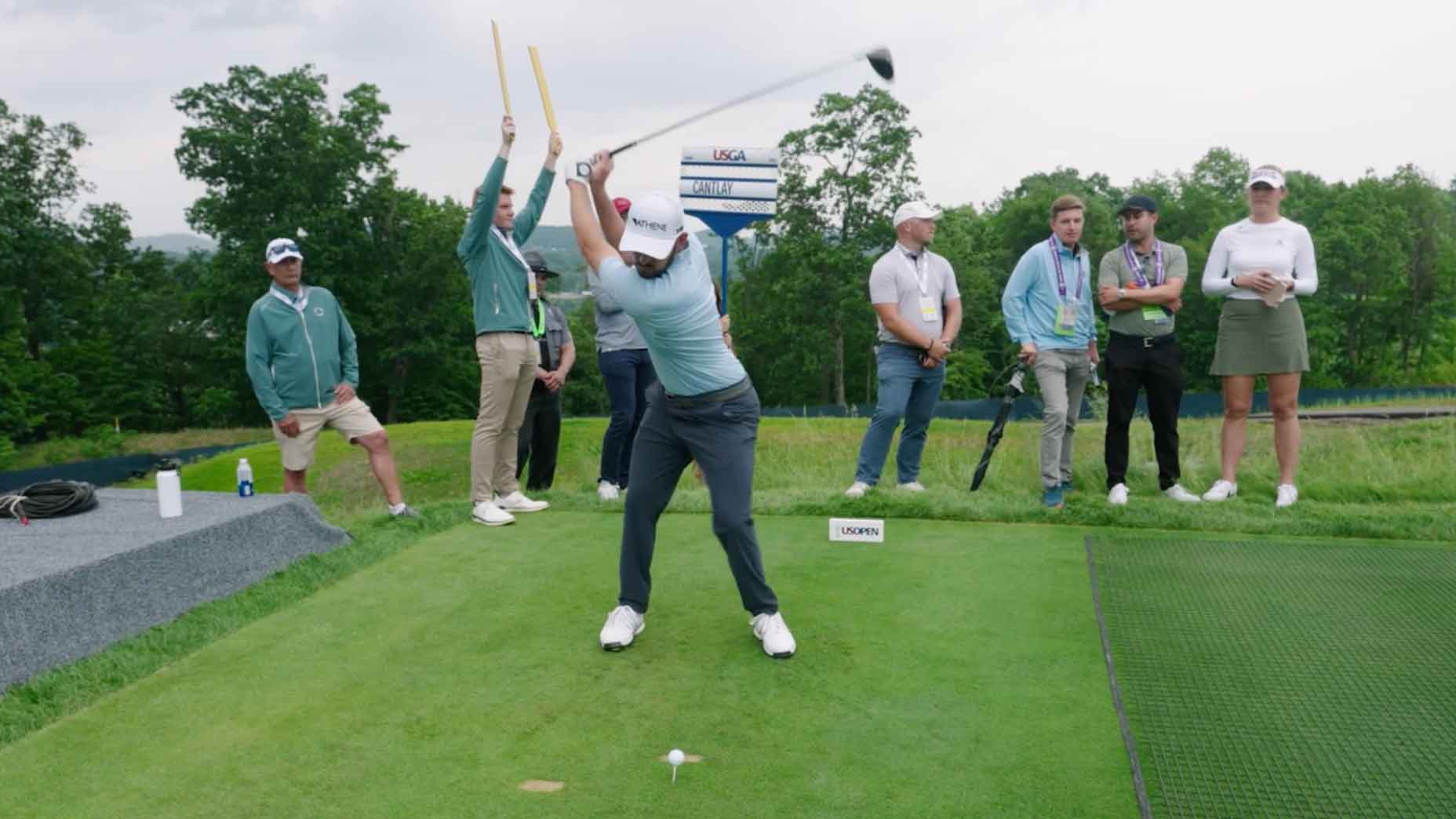 patrick cantlay hits tee shot on 17th hole at oakmont