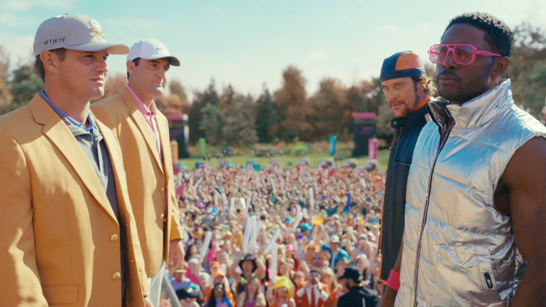 Players on the stage in happy Gilmore 2.