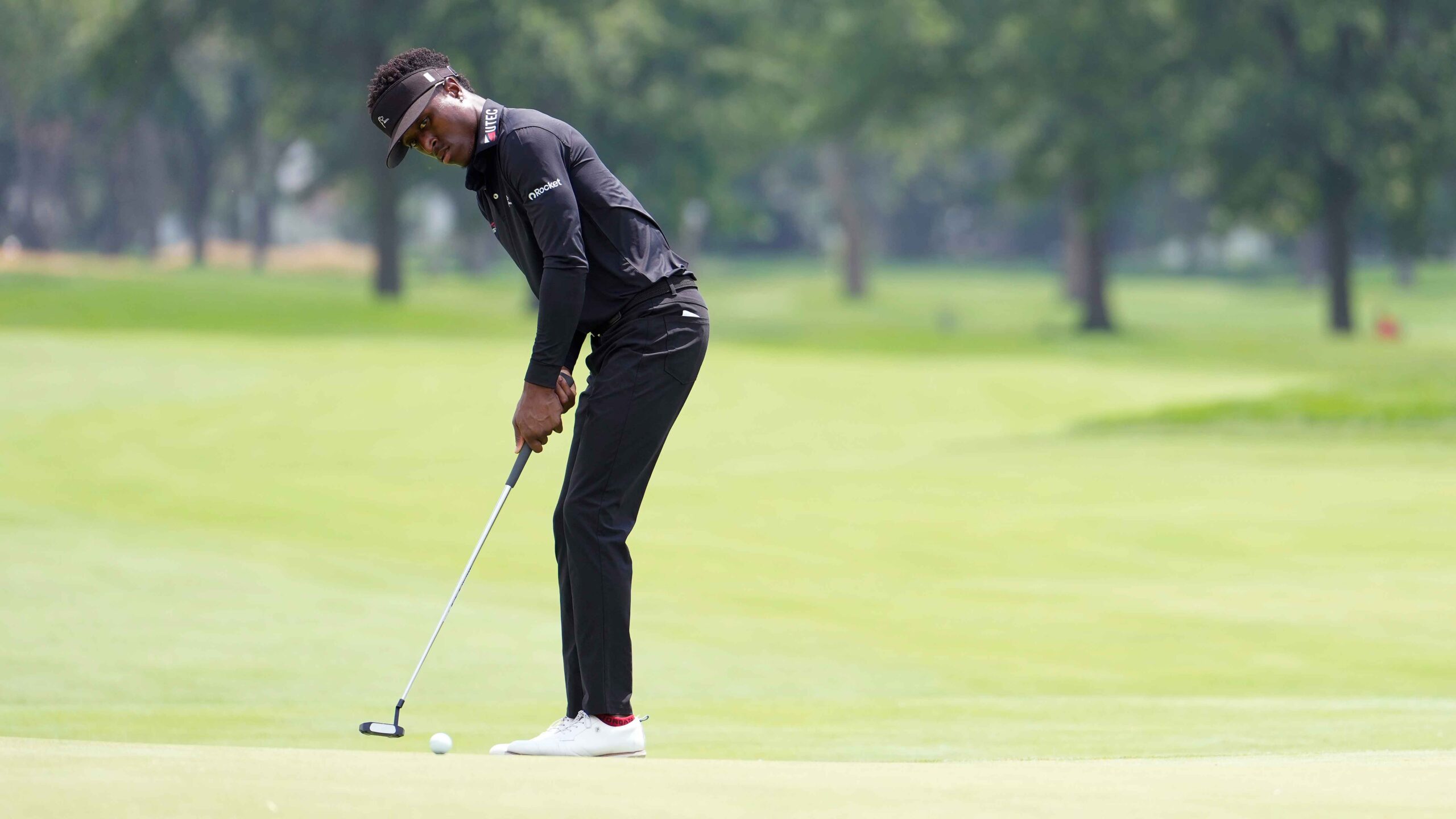 Joe Hooks hititng shot during the second round of the Rocket Classic 2025 at Detroit Golf Club