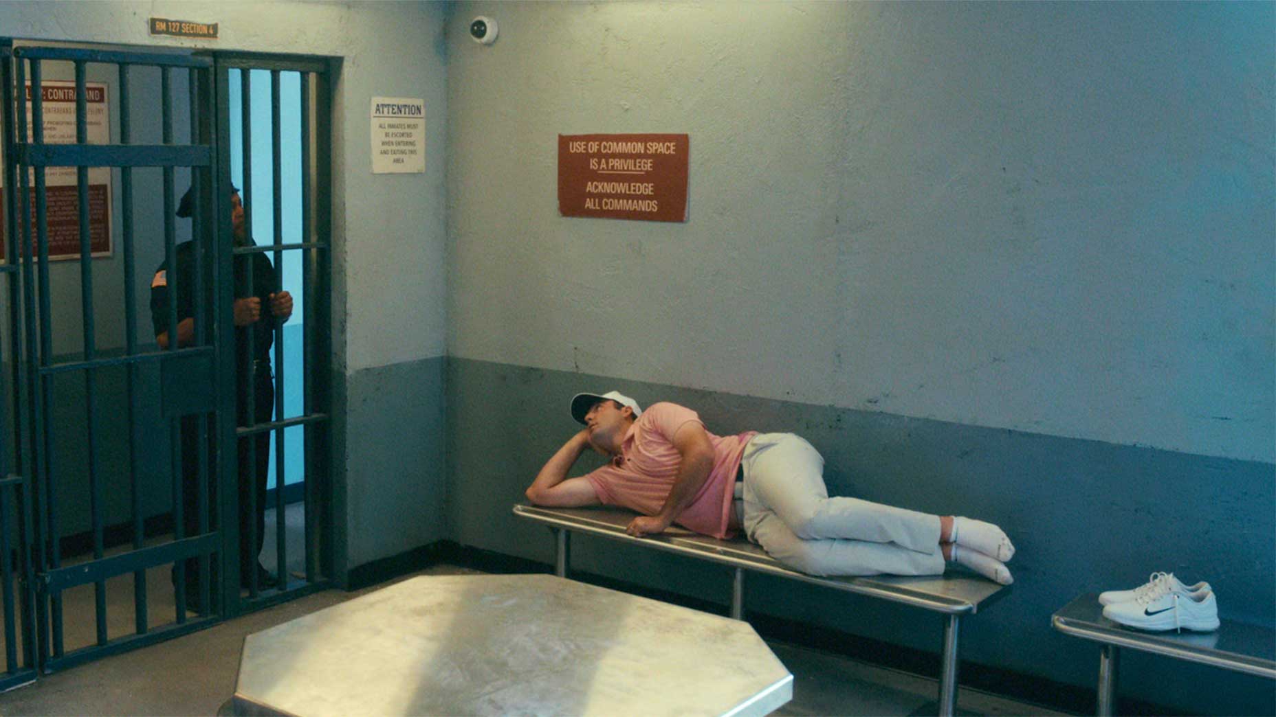 scottie scheffler in jail in happy gilmore 2