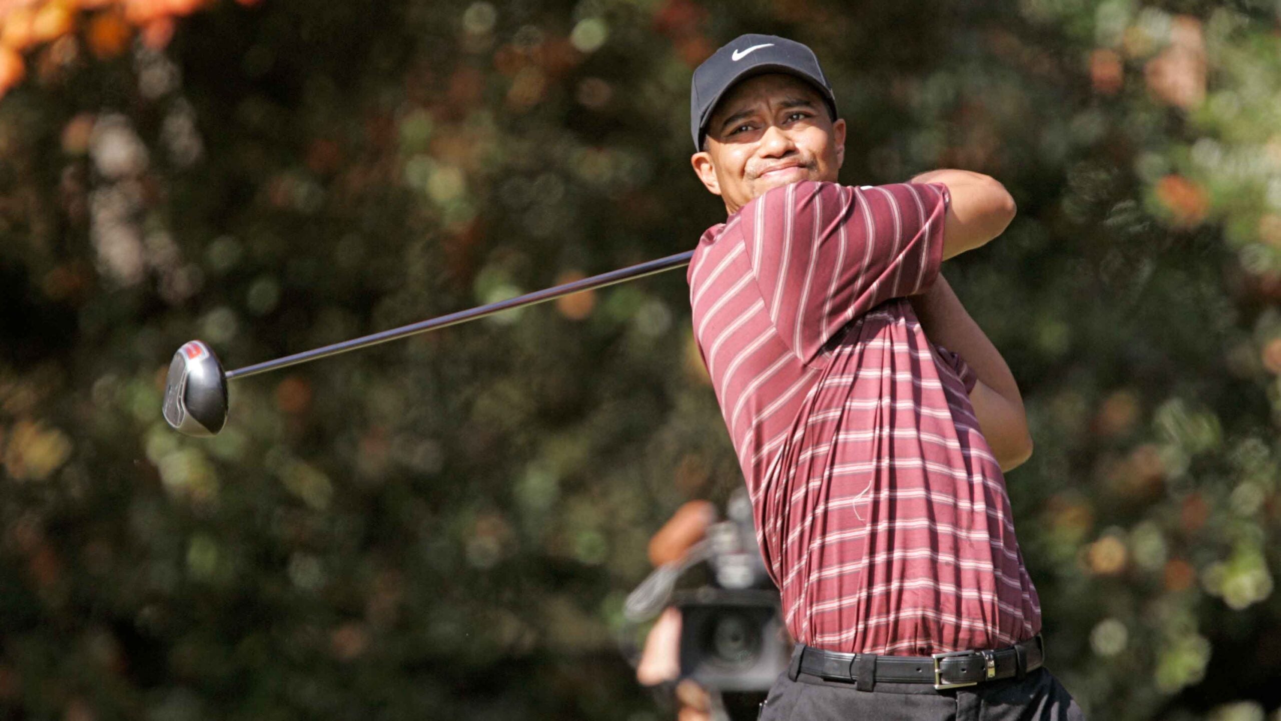 Tiger Woods hitting from the fourth tee during the final round of THE TOUR Championship at East Lake Golf Club in Atlanta