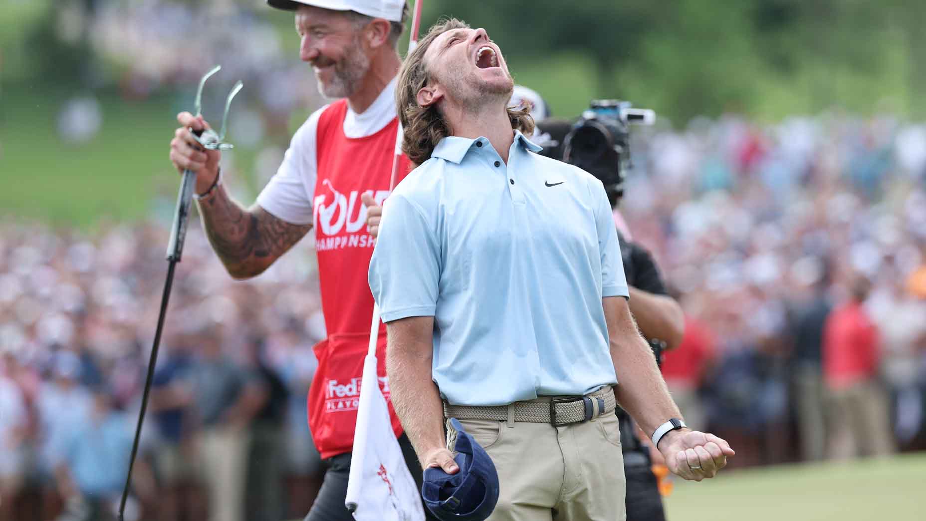 Tommy Fleetwood celebrates winning the 2025 Tour Championship