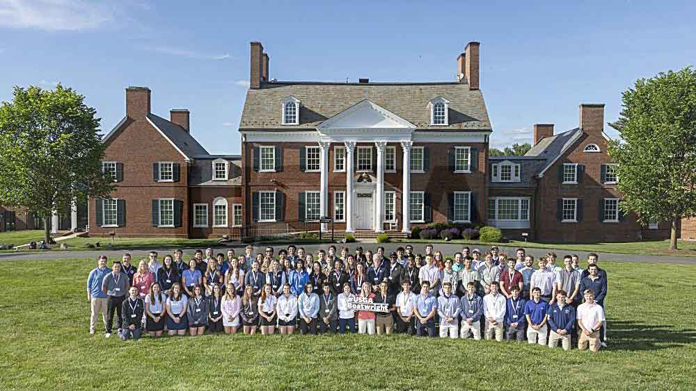 usga boatwright interns gathered at golf house