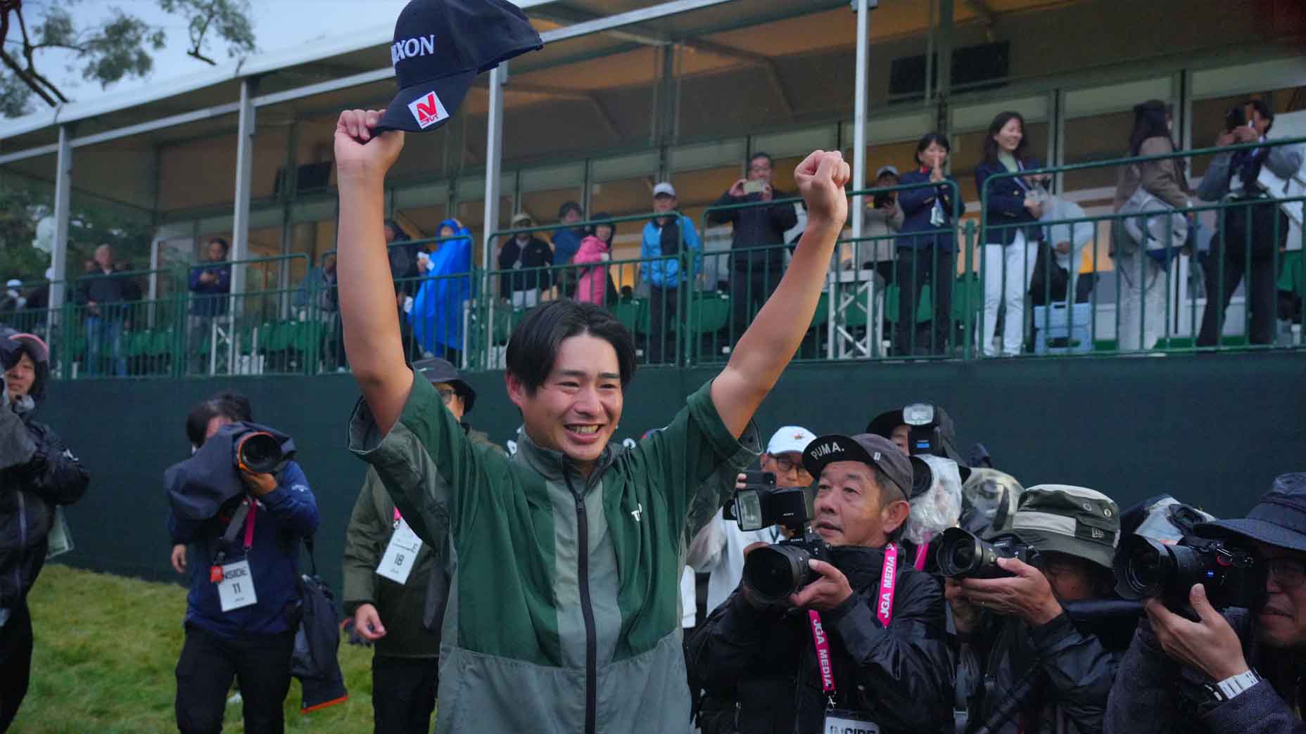 Naoyuki Kataoka celebrates winning the Japan Open