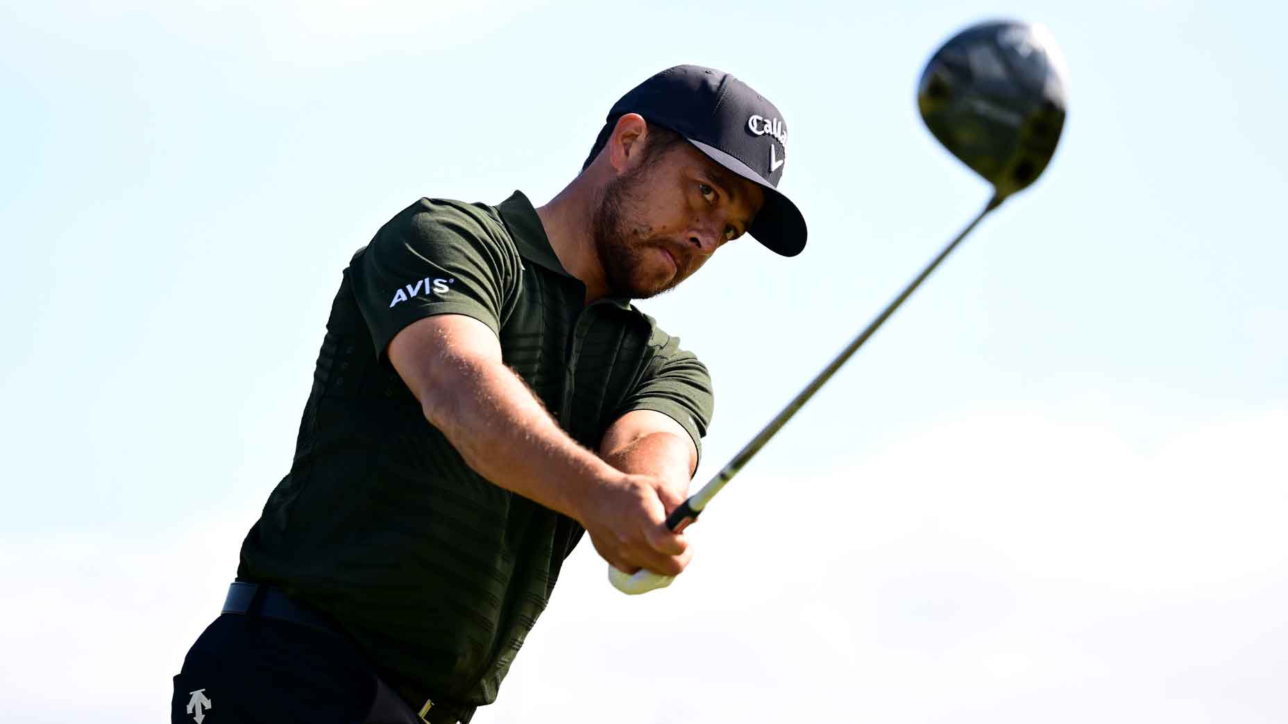 xander schauffele practices takeaway