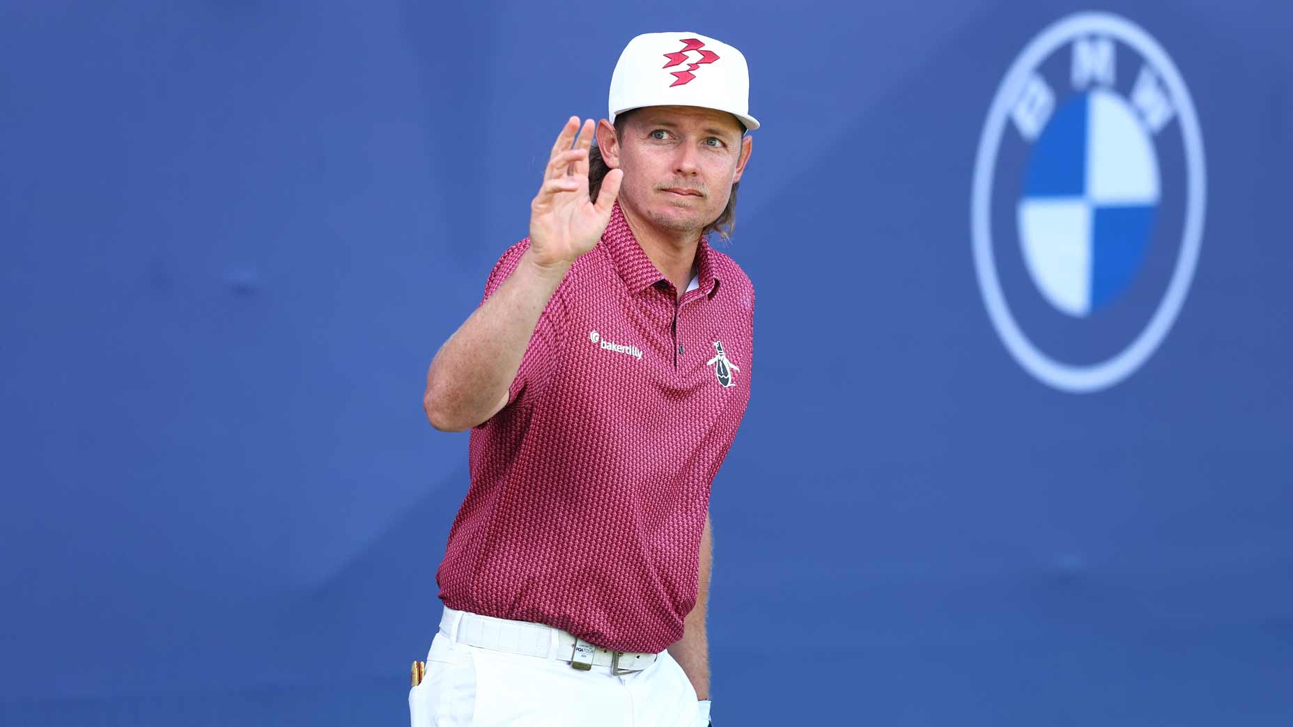Cam Smith acknowledges the gallery during the 2025 BMW Australian PGA Championship.